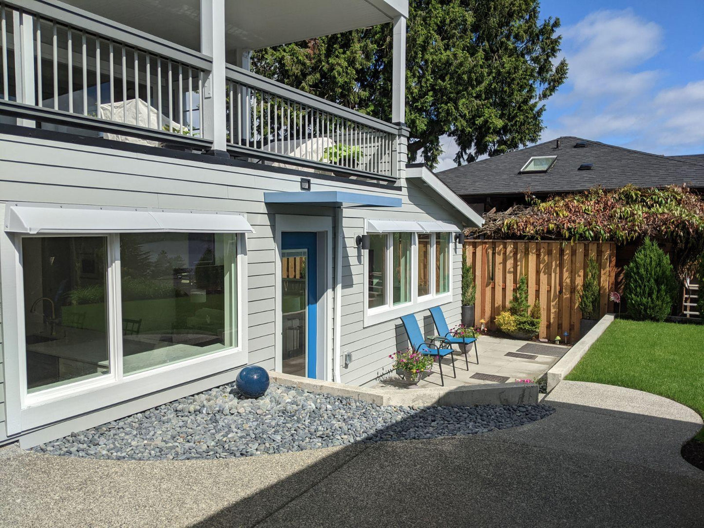 Rain guards for house